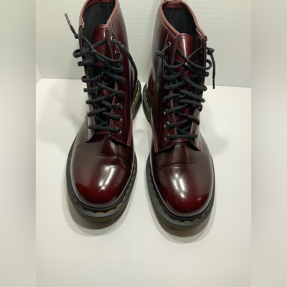 Dr martens pre owner  cherry red no box